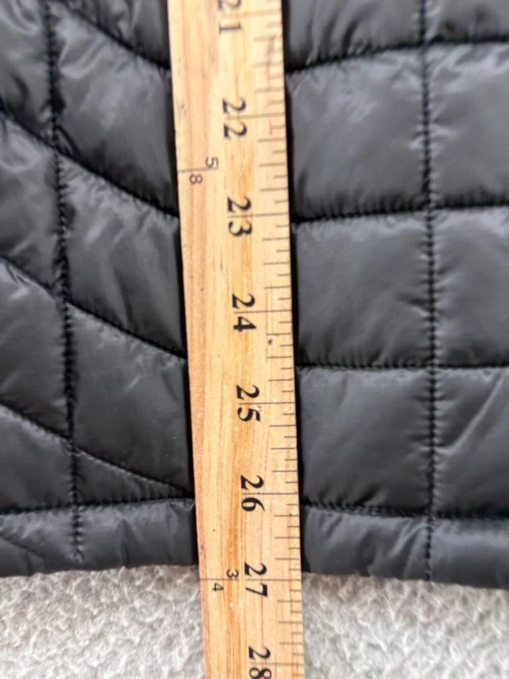 The North Face ThermoBall Trekker Vest Men’s Small Black Insulated Puffer